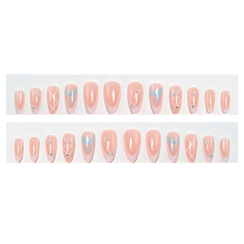 Elegant artificial nails with floral and decorative details Kalsten