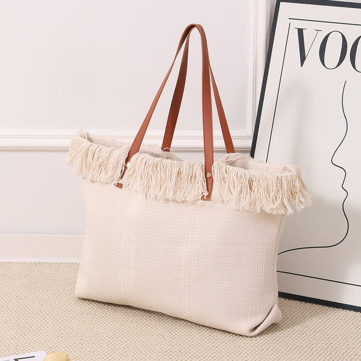 Beach bag with eye-catching fringe edge Kalsten