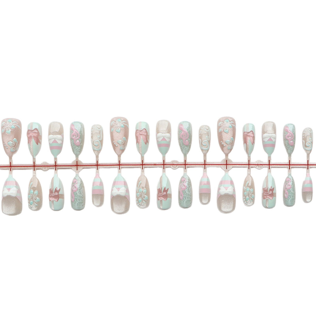 Themed Press-On Nail Art Set Kalsten