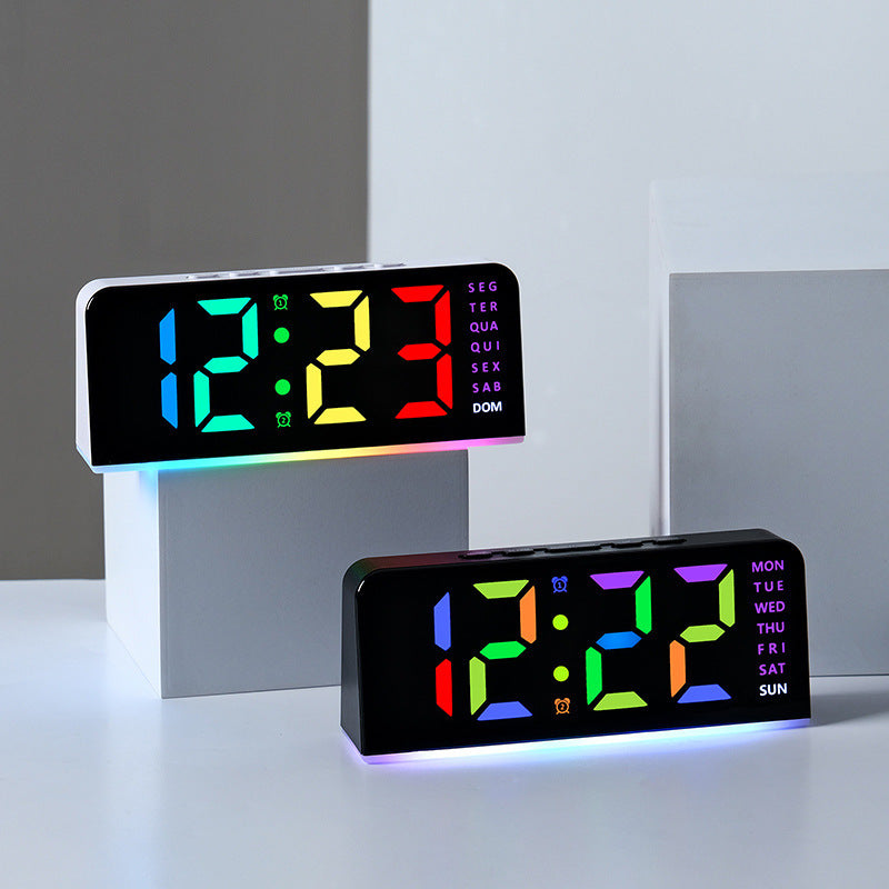Digital radio alarm clock with color changing display Kalsten