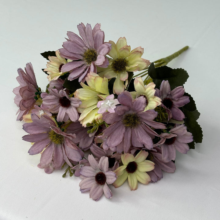 Lifelike Daisy Flower Bouquet
