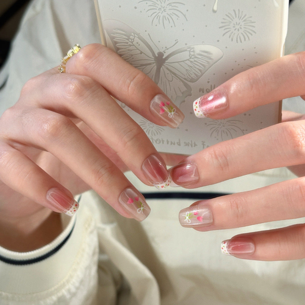 Floral-Inspired Press-On Nail Art Set Kalsten
