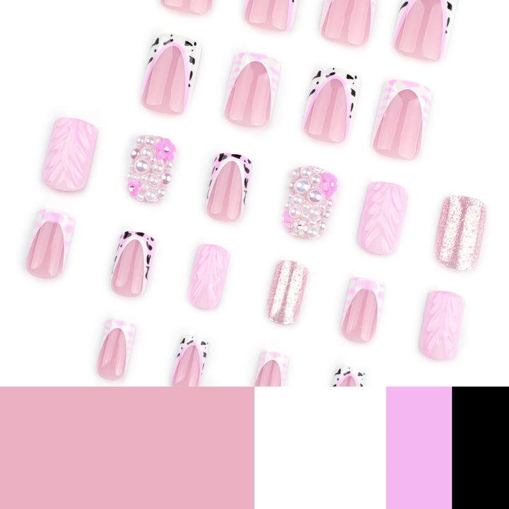 Artful nail extensions with mother-of-pearl effects and delicate design Kalsten