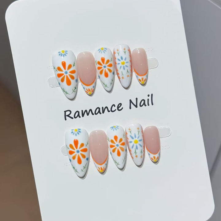 Floral Themed Press-On Nail Art Set Kalsten