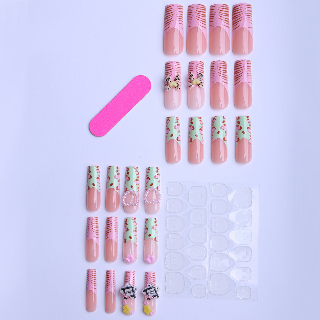 Artificial Nails with Creative Three-Dimensional Applications Kalsten