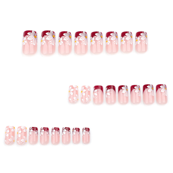 Artistic Nail Extensions with Floral Design Kalsten