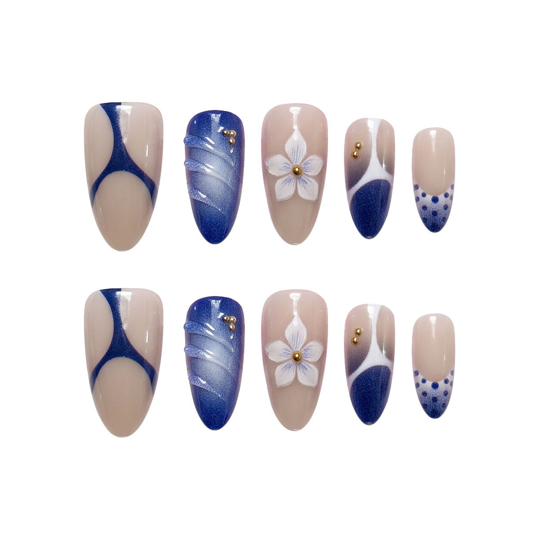 Elegant Artful Nail Design Set