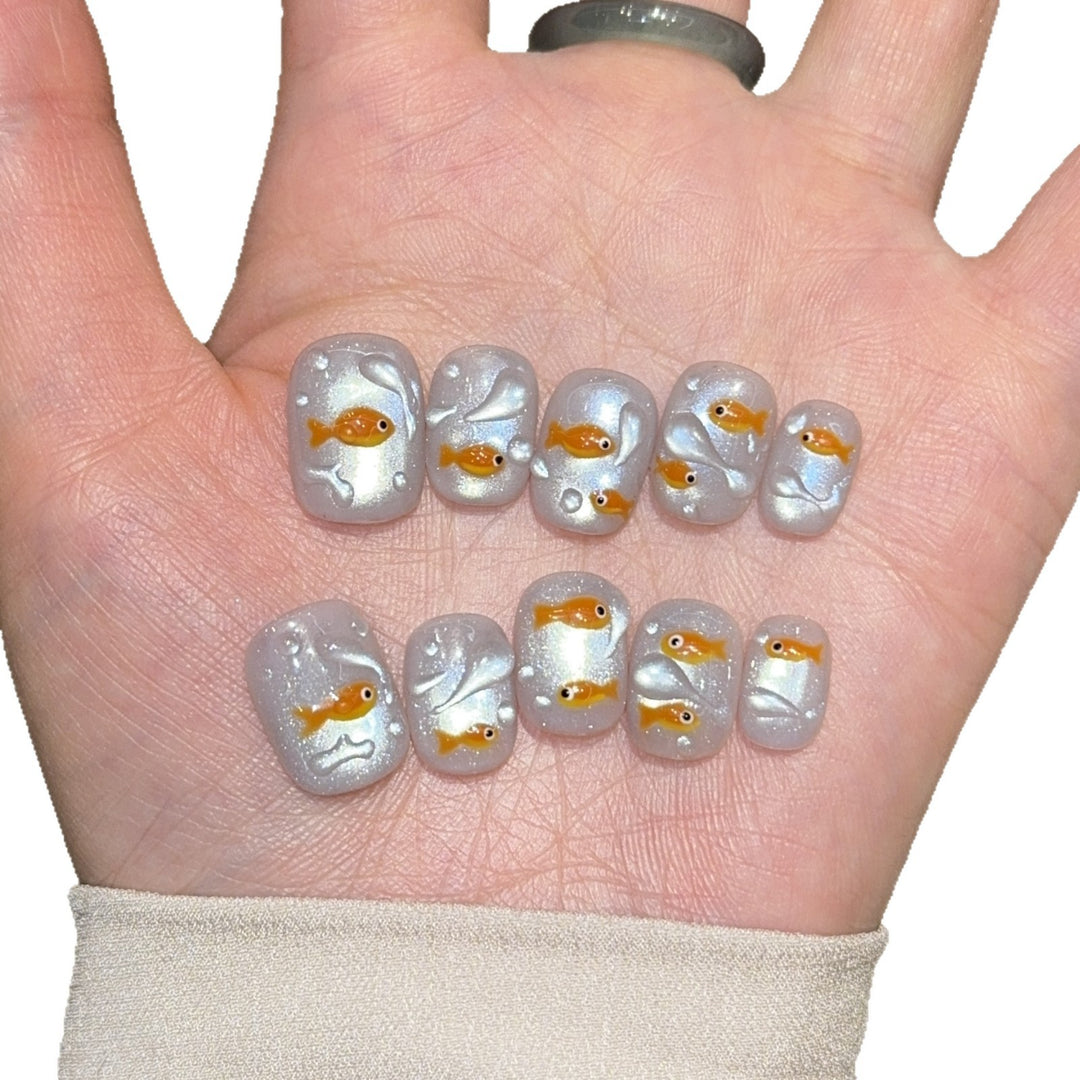 Artificial nails with goldfish design Kalsten
