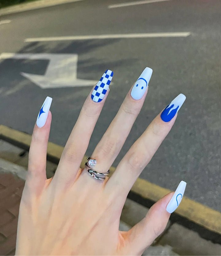 Artificial nail set with creative geometric design Kalsten