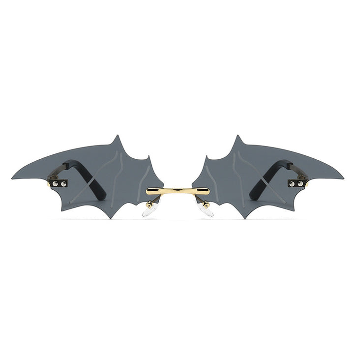 Women's creative and eye-catching sunglasses with bat design Kalsten