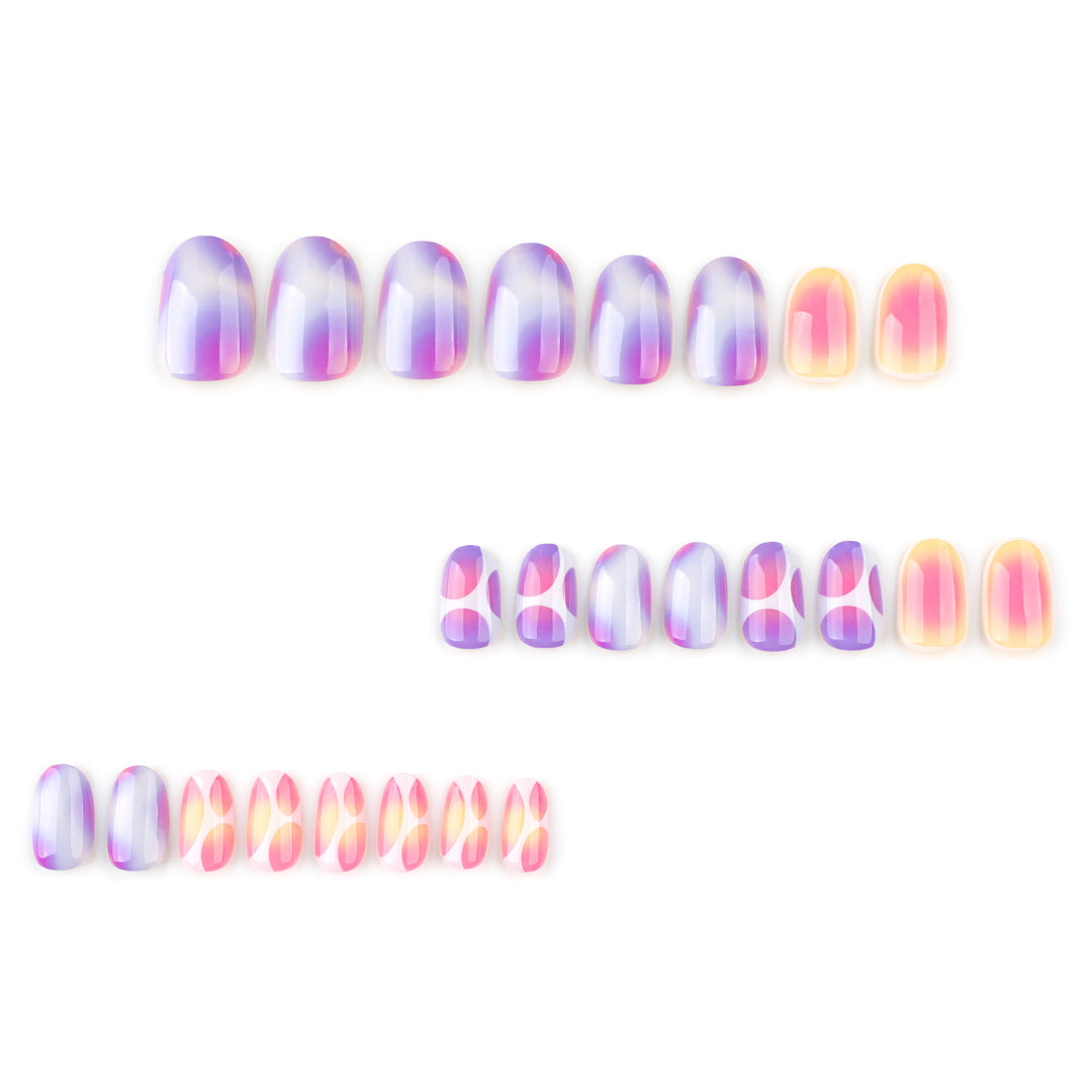 Elegant and creative nail art with a gentle gradient and geometric accents Kalsten