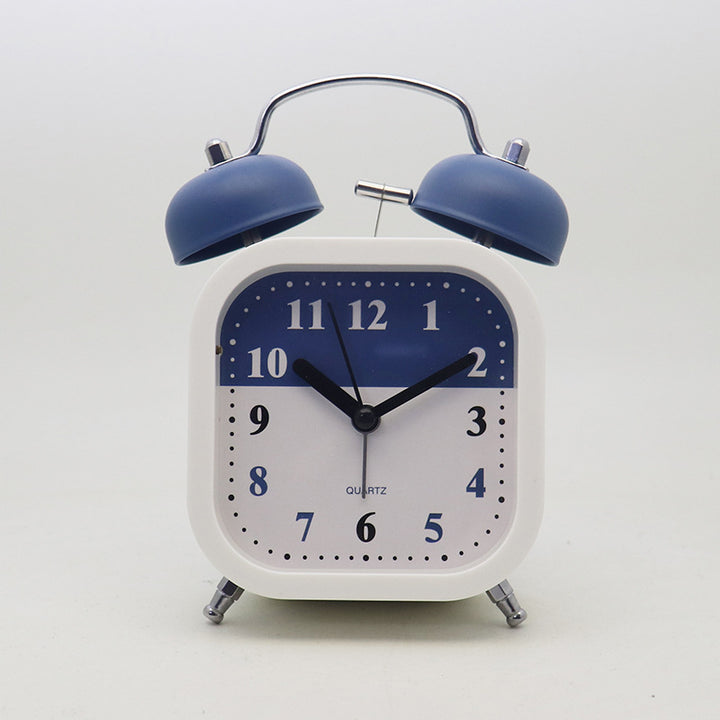 Quarz Alarm Clock in Modern Retro Style Kalsten