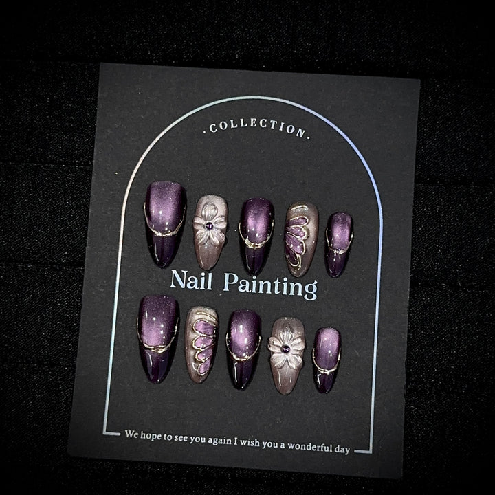 Elegant Floral Design Press-On Nail Set