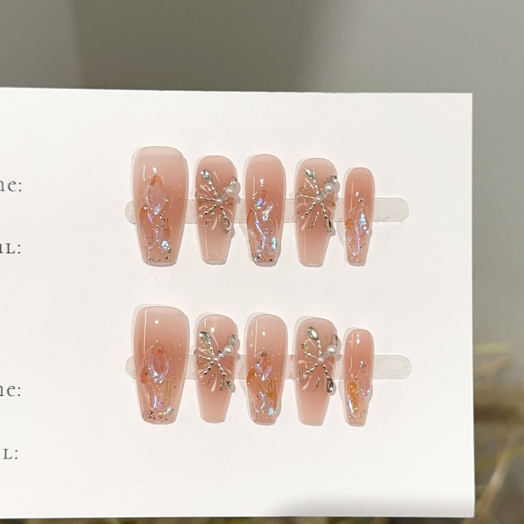 Glamorous Pearl-Embellished Press-On Nail Set