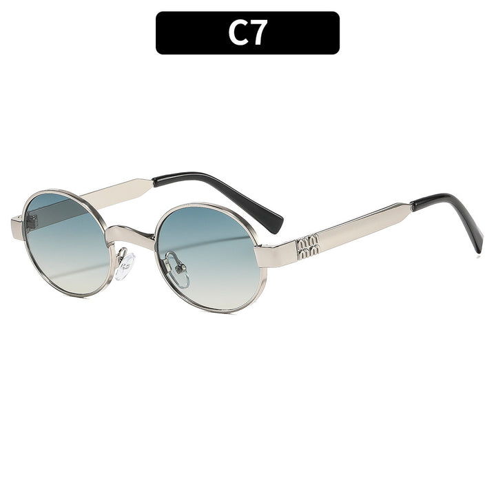 Vintage-Inspired Round Frame Sunglasses
