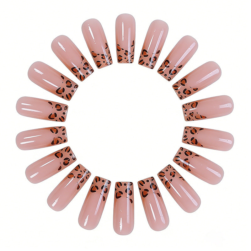 Artistic Nail Design Kalsten