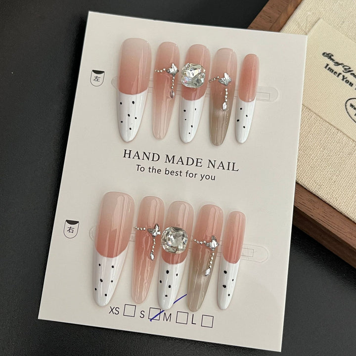 Elegant Handcrafted Press-On Nail Set Kalsten