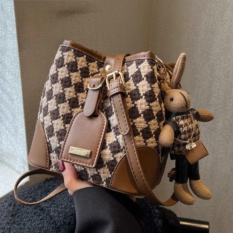 Stylish Checkered Bucket Bag Kalsten
