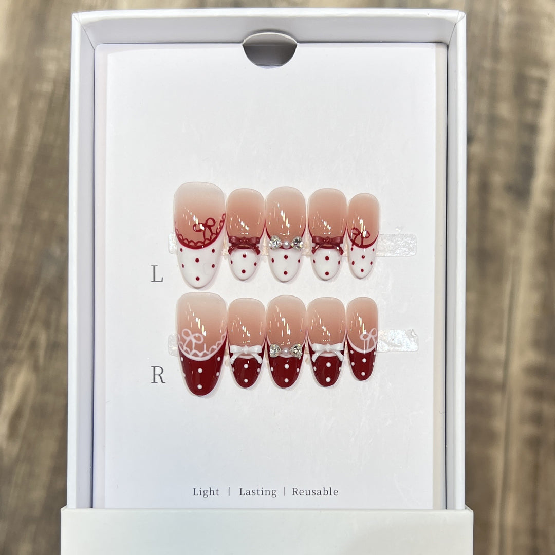 Elegant Reusable Press-On Nails with Artistic Details Kalsten
