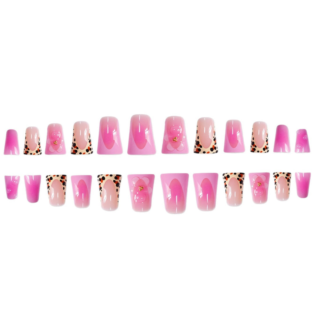 Artistic Nail Design Kalsten