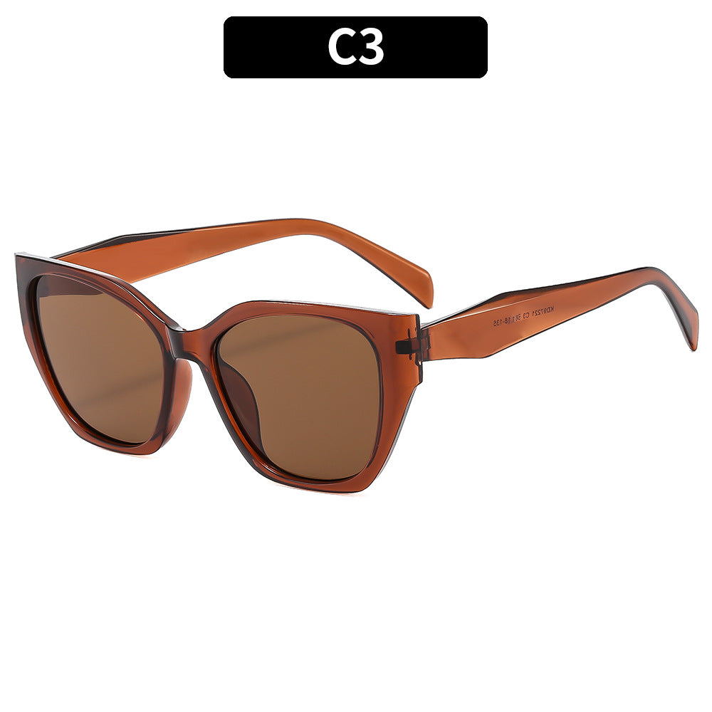 Fashionable Oversized Cat-Eye Sunglasses