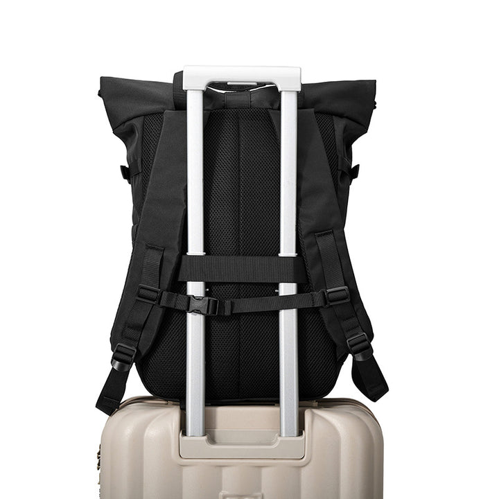 Backpack with roll closure and durable materials Kalsten
