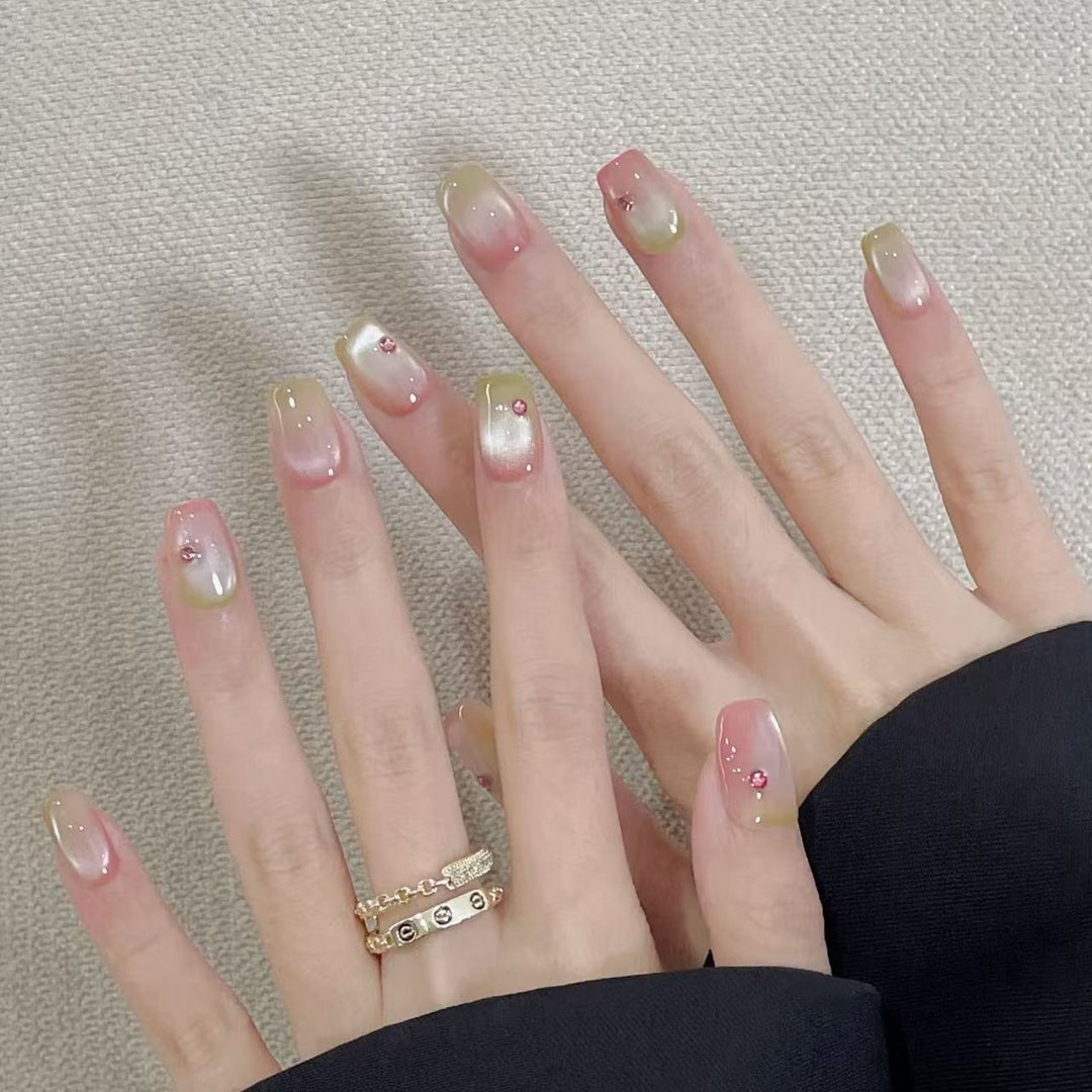 Artificial artificial nails with elegant ombre effects and glitter accents Kalsten