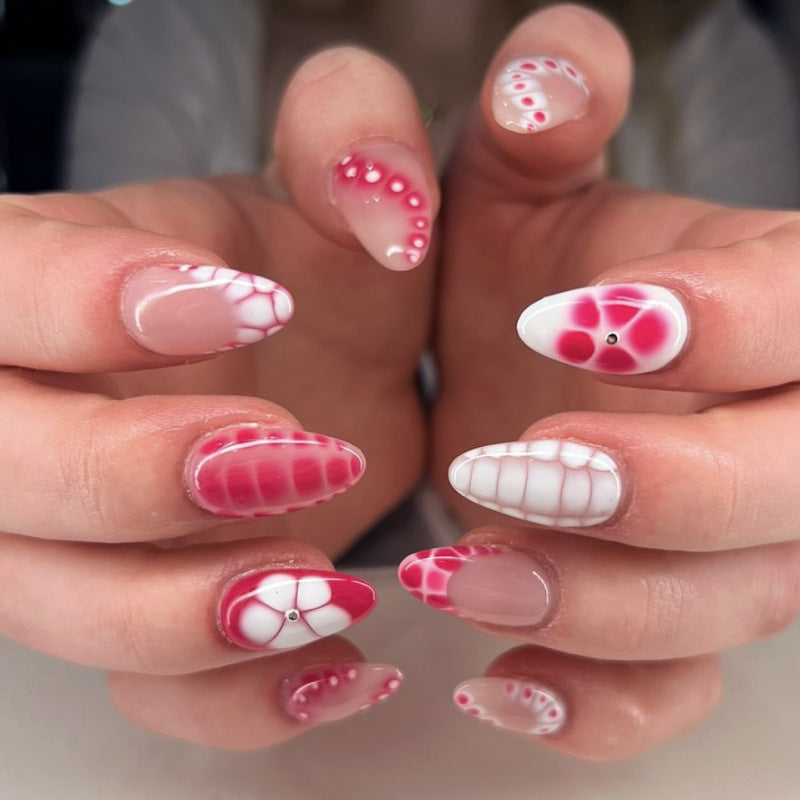 Artistically designed nail extensions in modern design Kalsten
