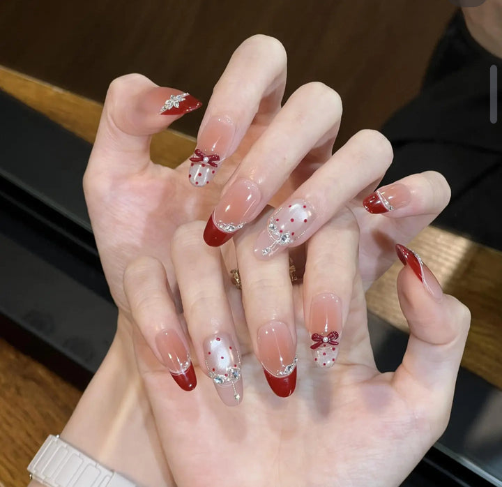Decorative Press-On Nail Set with Unique Patterns Kalsten