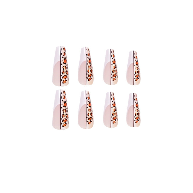 Artful nail extensions in modern leopard design Kalsten