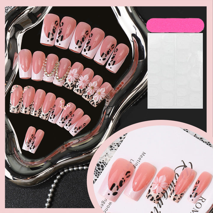 Artistic Nail Design Kalsten