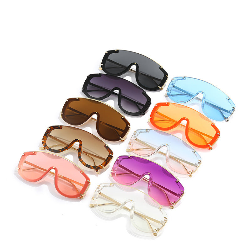 Fashion-Forward Futuristic Shield Sunglasses Kalsten