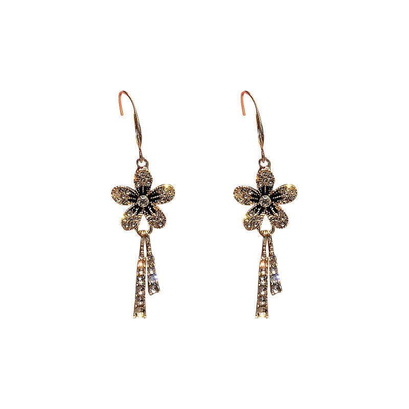 Floral Statet Earrings Kalsten