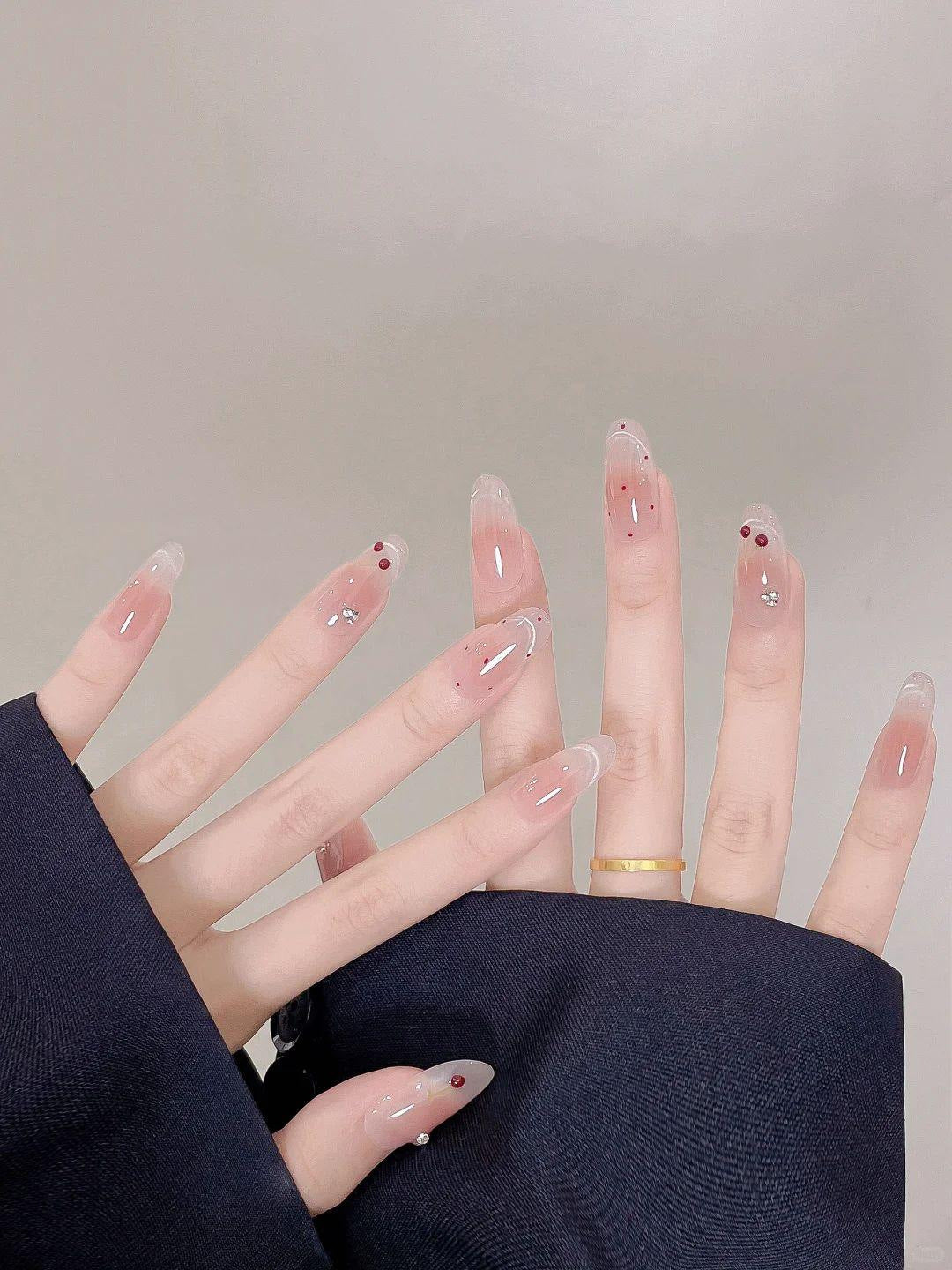Artistic Heart Pattern Nail Art Extensions Kalsten