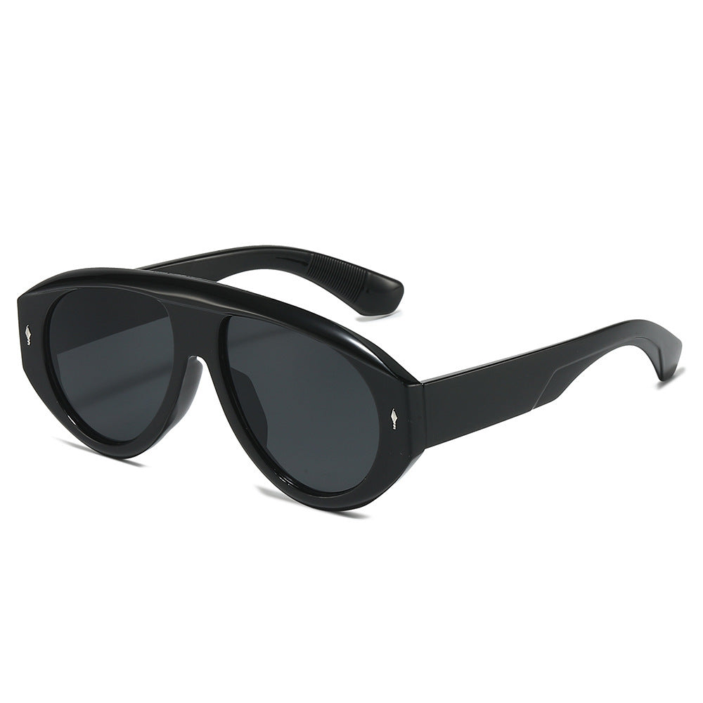 Fashion-Forward Sculptural Sunglasses Kalsten