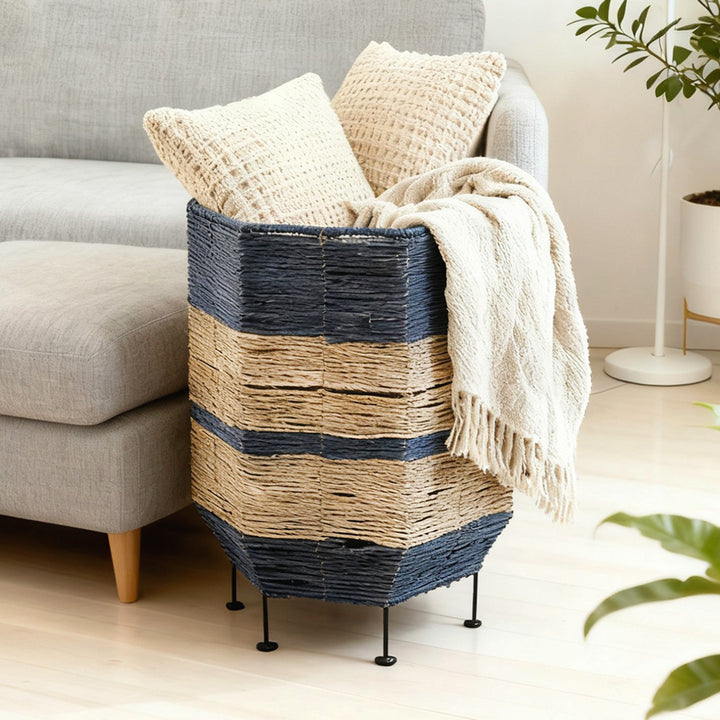 Decorative laundry basket with metal legs Kalsten