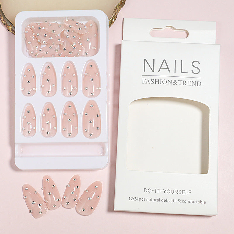Elegant Nail Art Kalsten