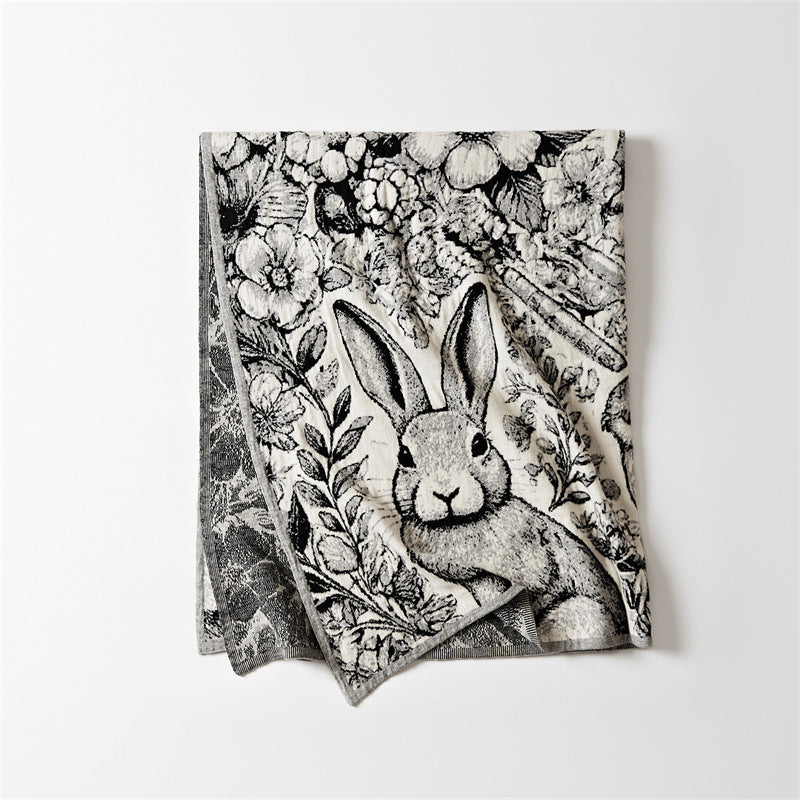 Cozy throw blanket with detailed jacquard animal motif
