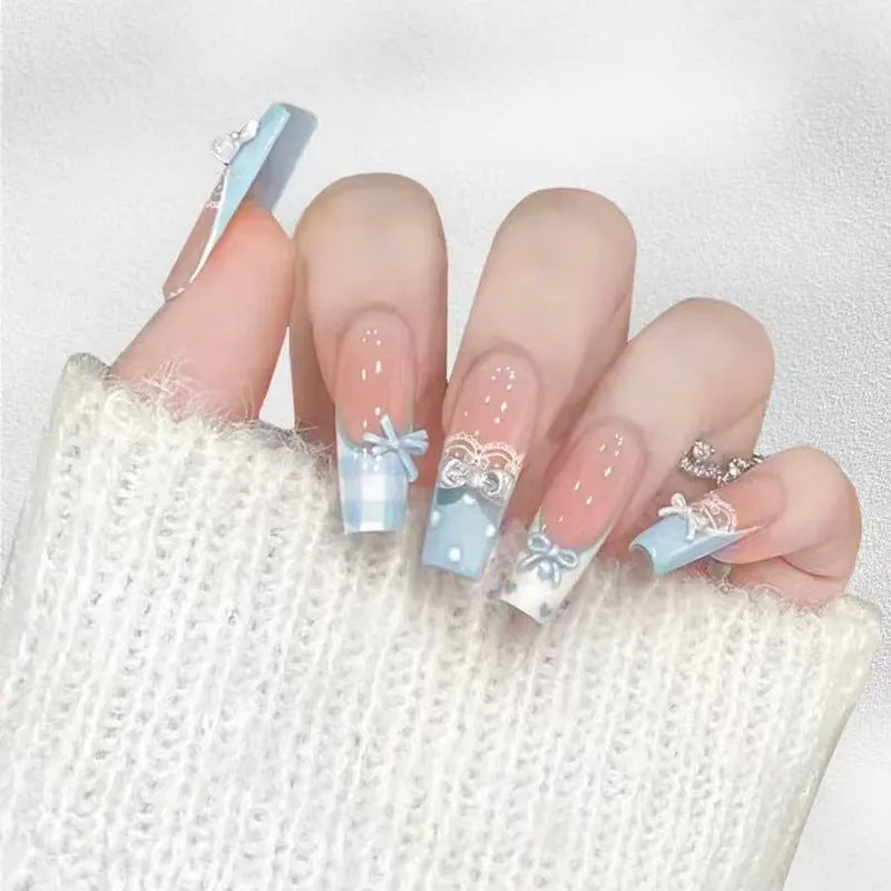 Artistic Floral Detailed Press-On Nail Set Kalsten