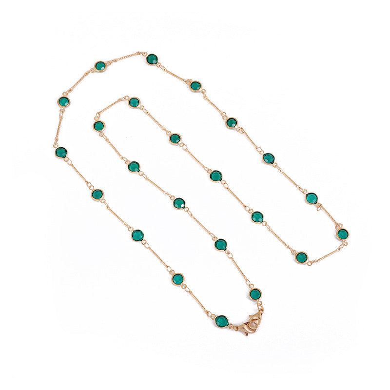 Elegant jewelry holder chain with onyx beads Kalsten
