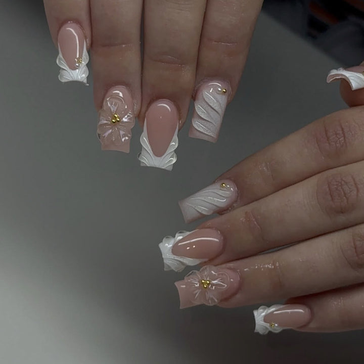 Artistic Floral Design Press-On Nails Kalsten