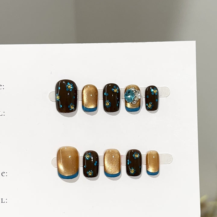Artistic Press-On Nail Art Set