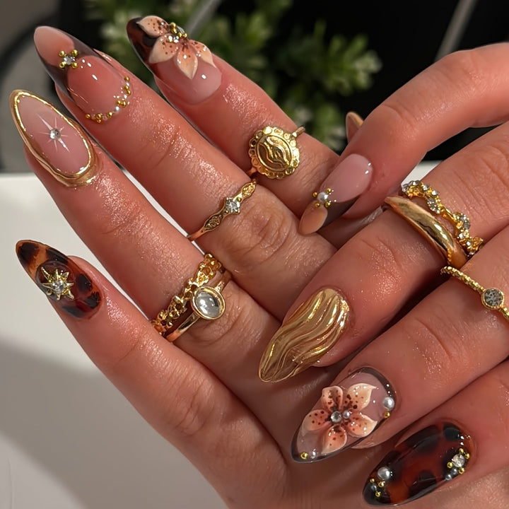 Artistic Floral Accent Press-On Nail Set Kalsten