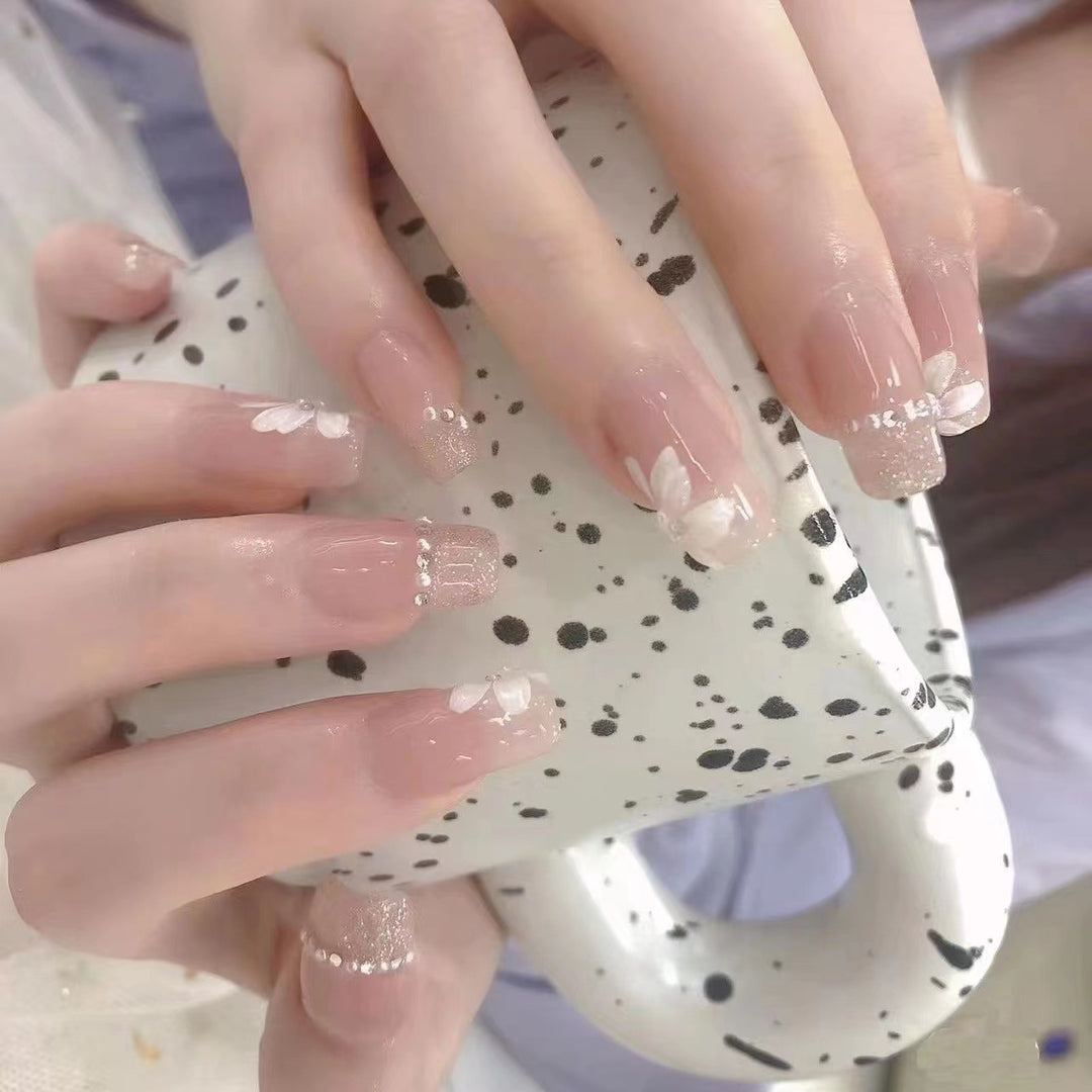 Elegant Floral Press-On Nails