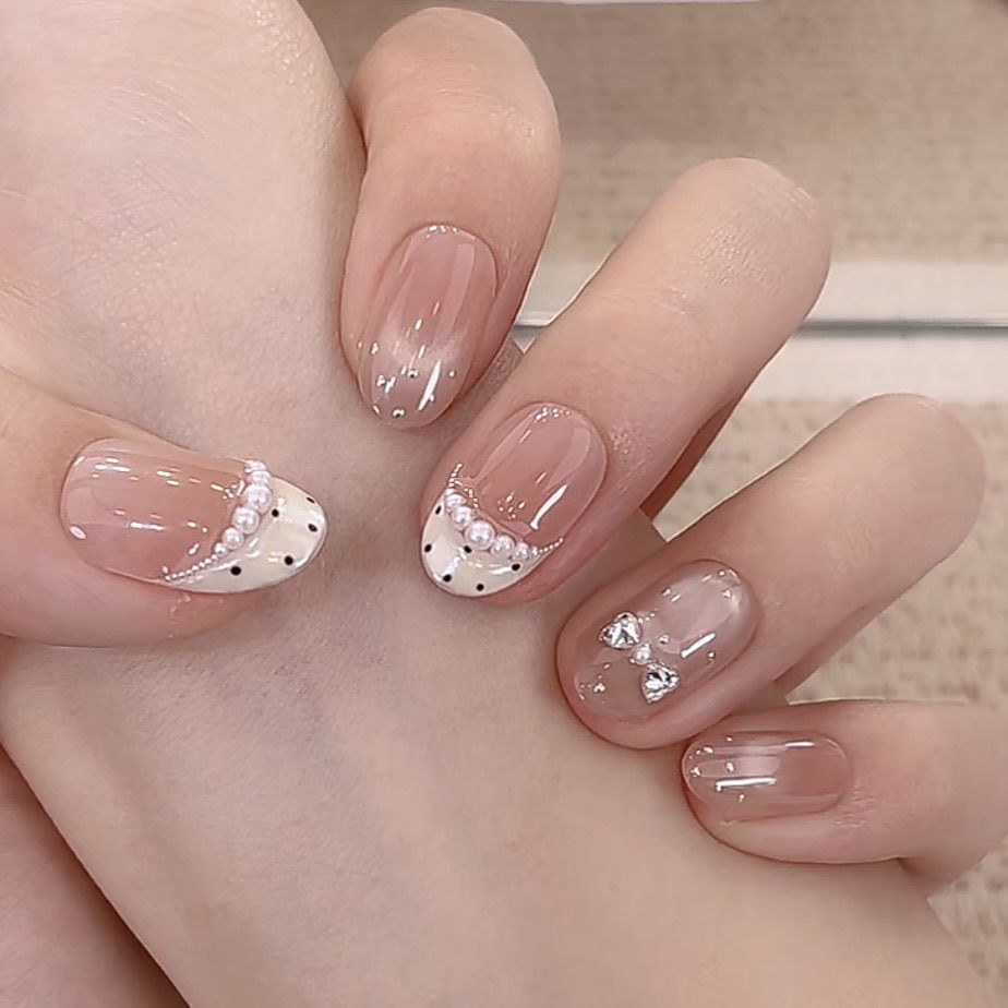Artistic Pearl-Embellished Press-On Nail Extensions Kalsten
