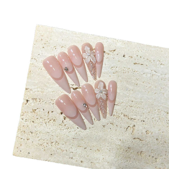 Elegant Stiletto Press-On Nail Art Set with Floral Accents Kalsten