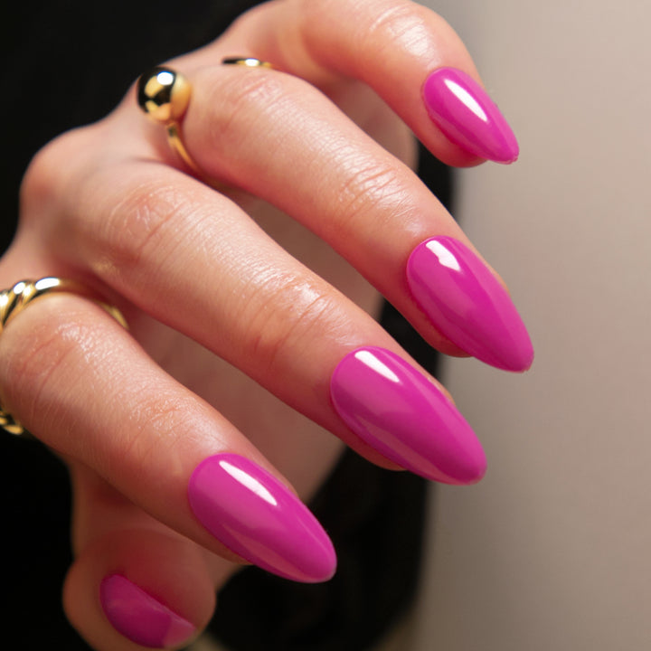 elegant Stiletto nails in high gloss finish Kalsten
