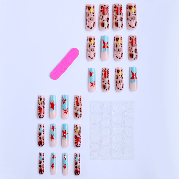 Artificial nails with striking star design Kalsten