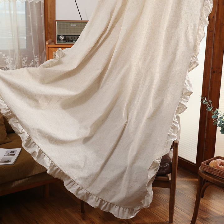 Ruffled Textured Table Cover