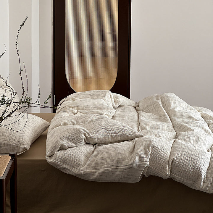 Quilt and pillow set made of breathable cotton-linen